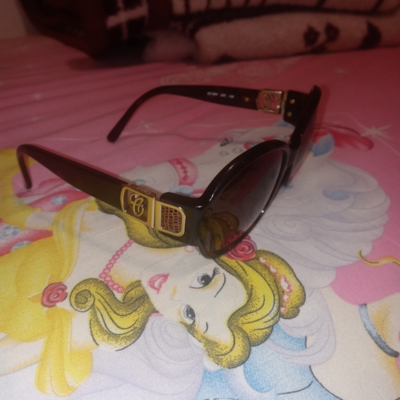 Authentic Chloe Sunglasses - Picture 9 of 16